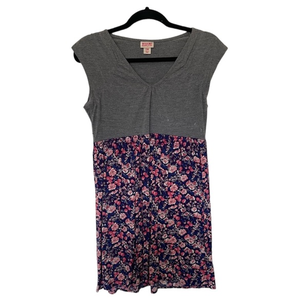 Mossimo Supply Co. Dresses & Skirts - Mossimo Supply Co. Floral dress